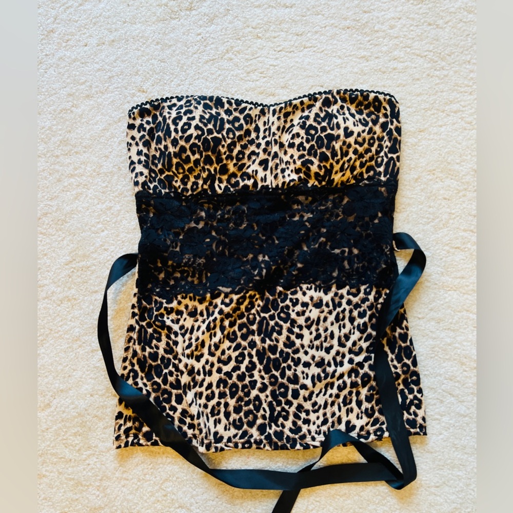 Leopard Print Strapless Bustier Top with Black Lace